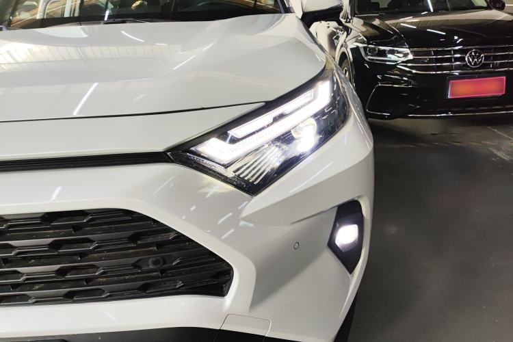 Used Toyota RAV4 2023 2.0L CVT Two-Wheel Drive Fashion Plus Edition
