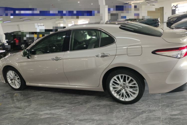 Used Toyota Camry 2019 2.5G Luxury Edition China VI Standard
