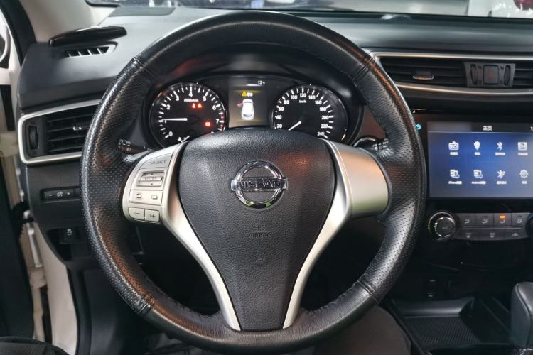 Used Nissan Qashqai 2016 2.0L CVT Luxury Edition
