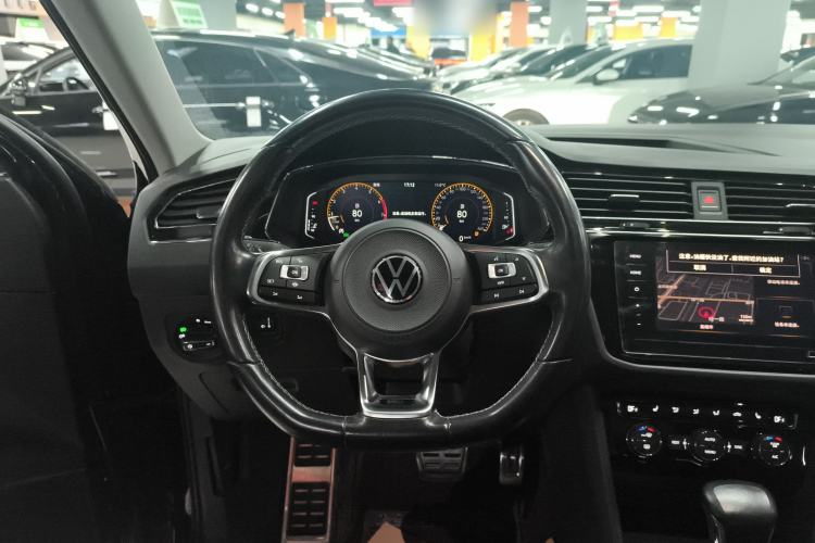 Used Volkswagen Tiguan L 2021 330TSI Automatic Two-Wheel Drive R-Line Enhanced Edition