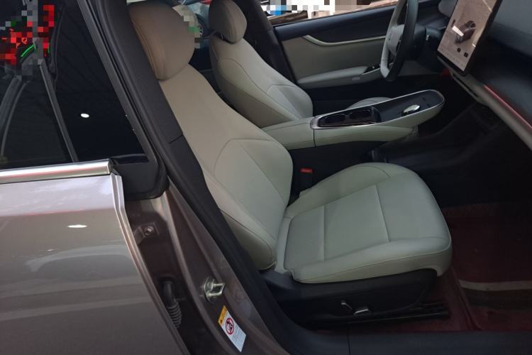 Used  A07 2025 All-Electric "Real Bargain" 525 Luxury Model
