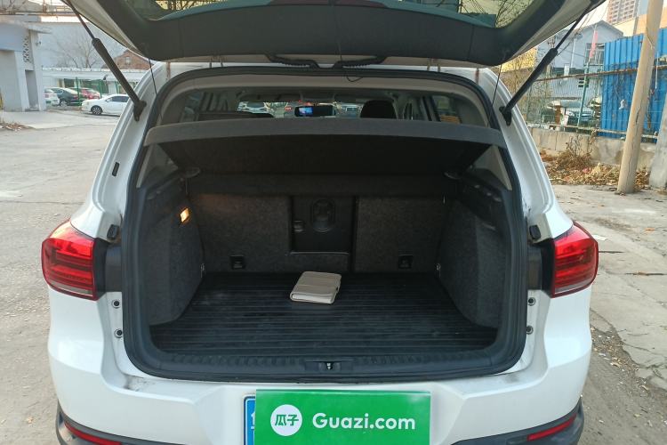 Used Volkswagen Tiguan 2016 280TSI Automatic Two-Wheel-Drive Silk Road Style Edition