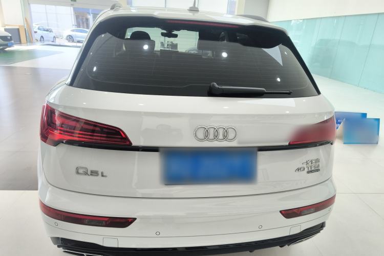 Used Audi Q5L 2022 40T Fashionable and Dynamic Model
