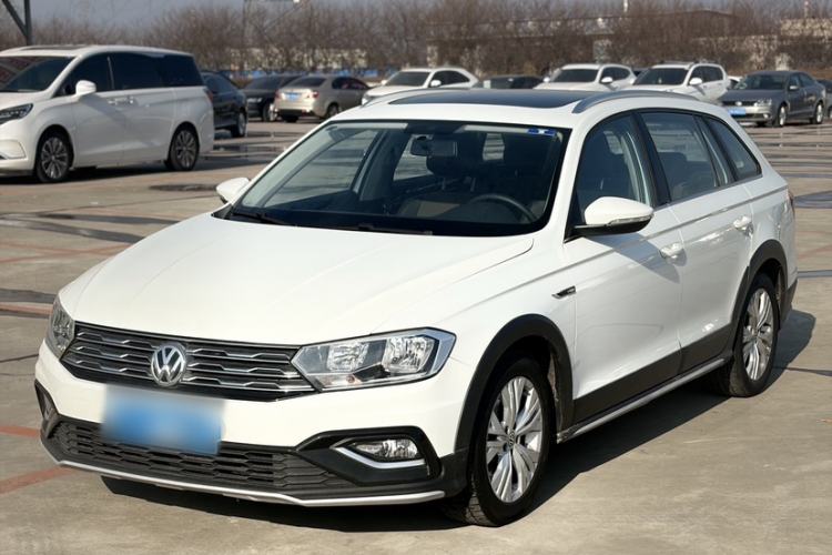 Used Volkswagen C-TREK 2017 230TSI DSG Comfort Version