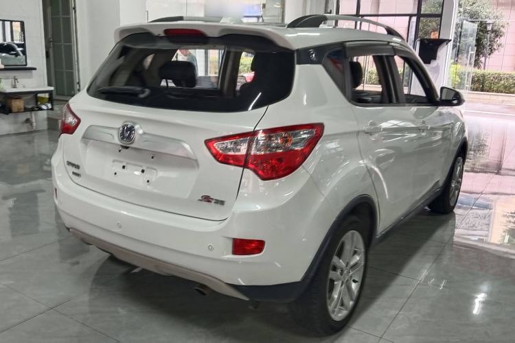 Used Changan CS35 2016 1.6L Manual Luxury Model China V Standard
