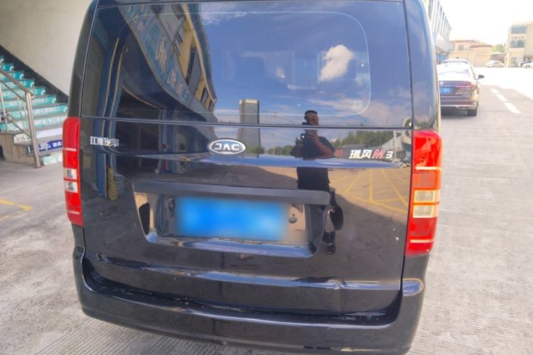 Used  M3 2019 1.8L 5-Seater Express Edition
