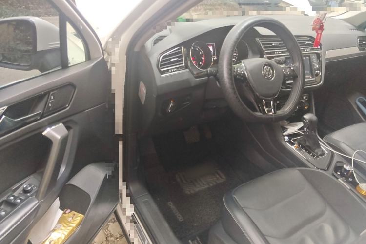 Used Volkswagen Tiguan L 2017 330TSI Automatic Two-Wheel Drive Luxury Edition
