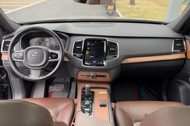 Used Volvo XC90 2021 B6 Zhiyi Luxury Edition 7-Seater
