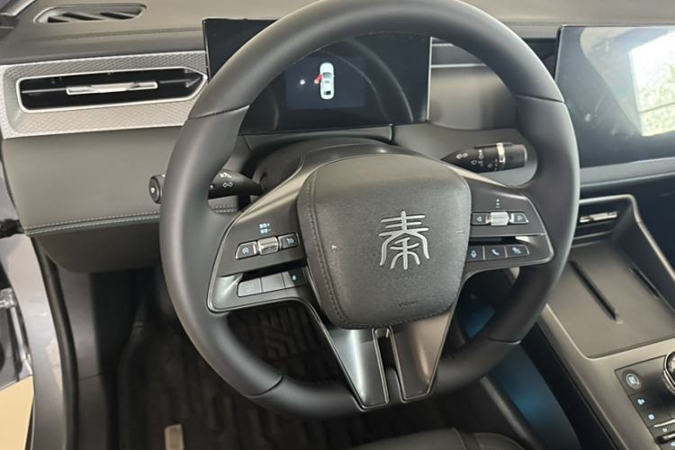 Used BYD Qin PLUS 2025 DM-i Smart Drive 55KM Leading Model
