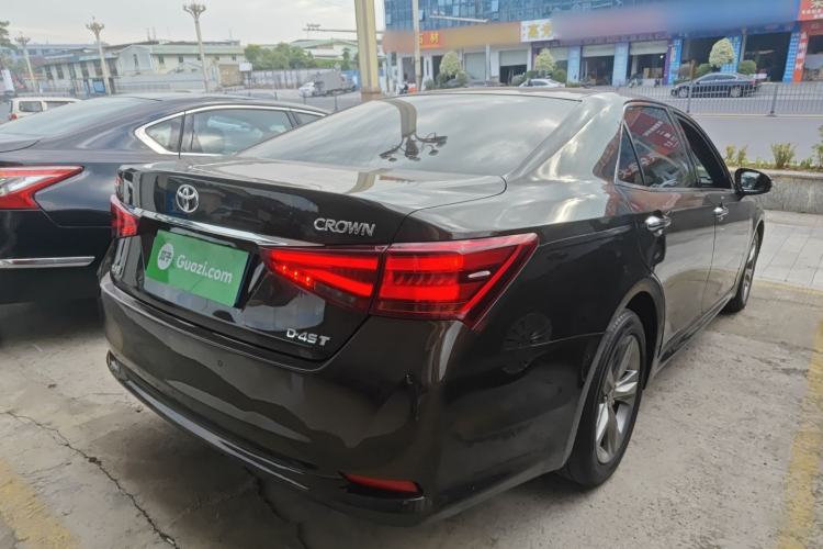 Used Toyota Crown 2015 2.0T Fashion Edition
