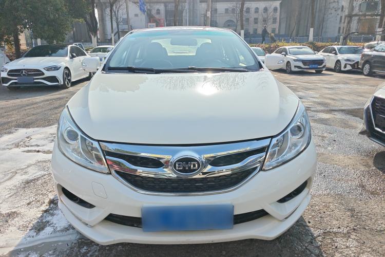Used BYD Surui 2015 Revised Version 1.5L Manual Luxury Edition
