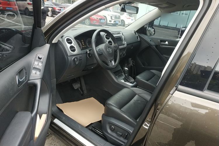 Used Volkswagen Tiguan L 2015 1.8TSI Automatic Two-Wheel Drive Comfort Edition
