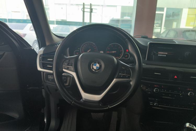 Used BMW X5 2017 xDrive28i
