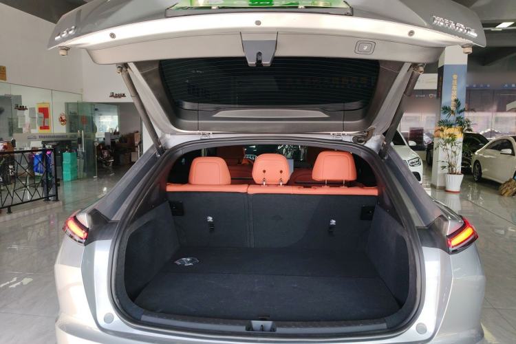 Used ONVO L60 2024 60 kWh Rear-Drive Version
