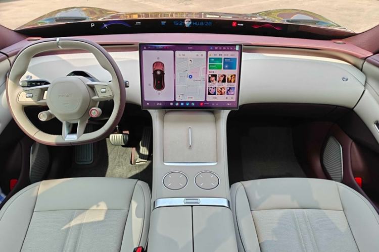 Used  YU7 2025 Ultra-Long Range All-Wheel Drive Pro Version
