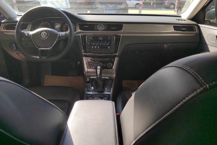 Used Volkswagen Passat 2017 330TSI DSG Luxury Edition