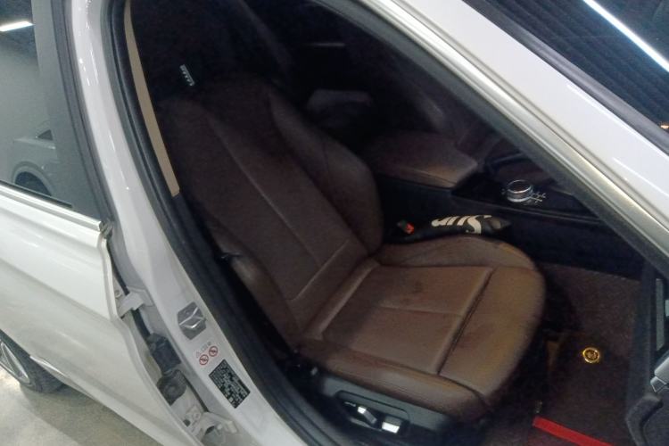 Used BMW 3 Series 2019 320Li Fashion Model
