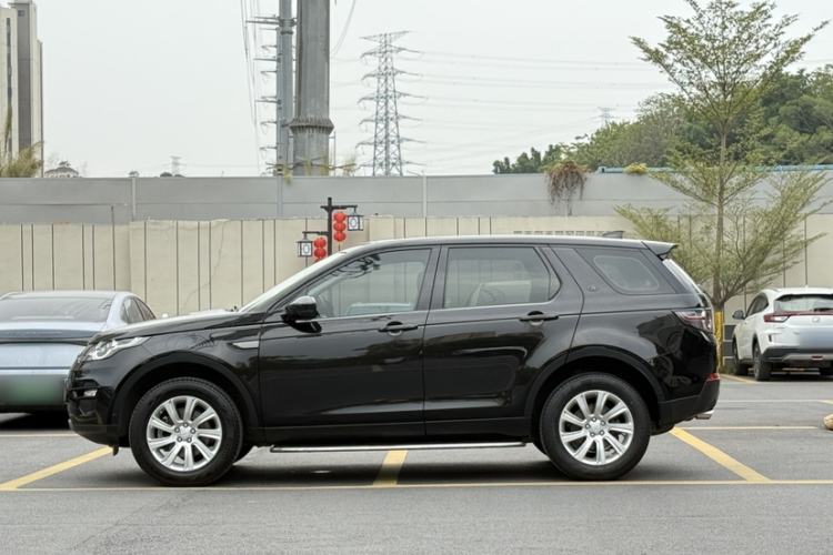 Used Land Rover Discovery Sport 2019 240 PS SE Version China VI Standard