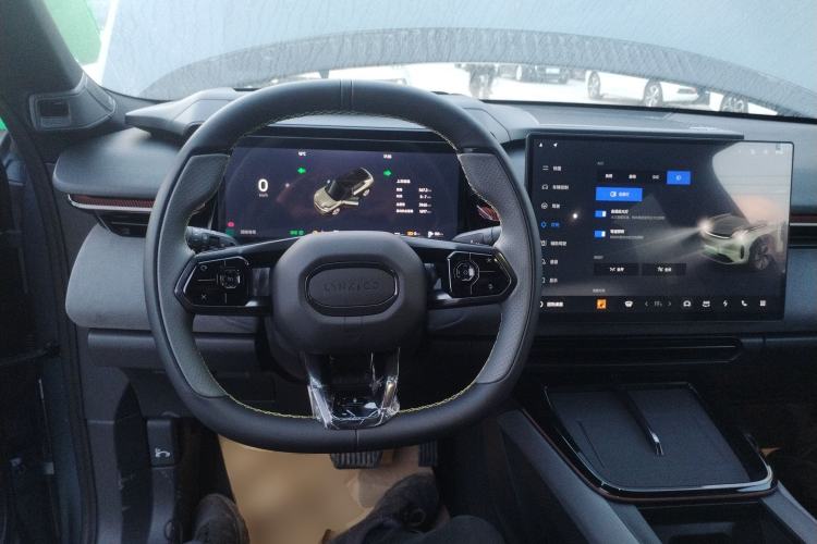 Used Lynk & Co 08 EM-P 2025 245km Ultra-Long Range Halo