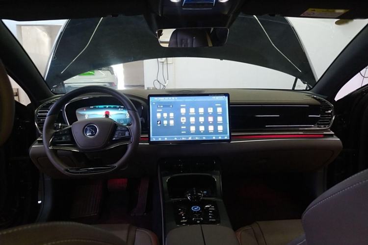 Used BYD Han 2024 DM-i Glory Edition 121KM Premium Model
