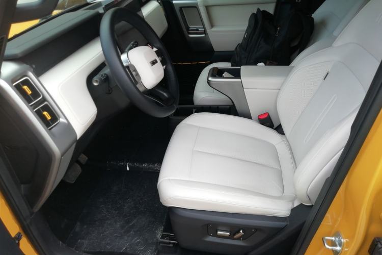 Used  V23 2025 401 Two-Wheel Drive Intelligent Driving Version