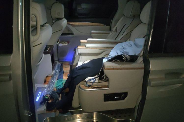 Used Buick GL8 2018 ES 28T Comfort Model China VI Standard