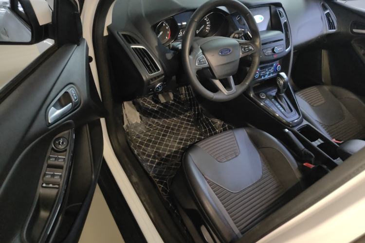 Used Ford Focus 2018 Hatchback Classic EcoBoost 180 Automatic Elite Model
