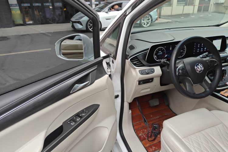 Used Buick GL8 2021 ES Landtrek 653T Comfort Edition