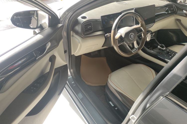 Used BYD Qin PLUS 2023 Champion Edition DM-i 120KM Leading Model
