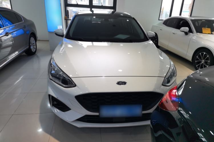 Used Ford Focus 2020 Hatchback EcoBoost 180 Automatic Trend Edition
