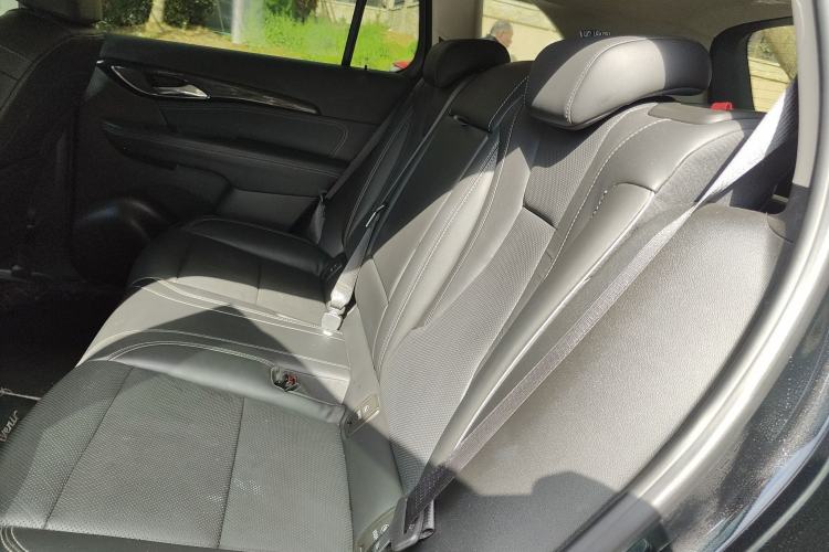 Used Buick Envision 2022 Encore Plus 652T Five-Seat Luxury Model
