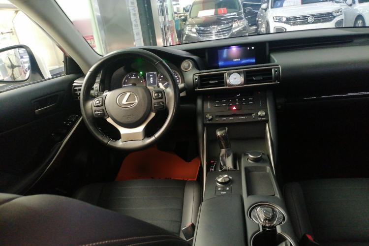 Used Lexus IS 2017 300 Leading Edition
