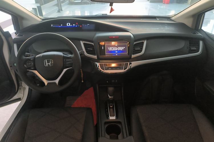 Used Honda Jade 2013 1.8L automatic Comfort version 5 seats

