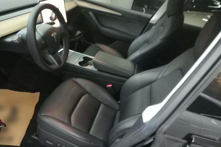 Used Tesla Model Y 2022 Rear-Wheel-Drive Version
