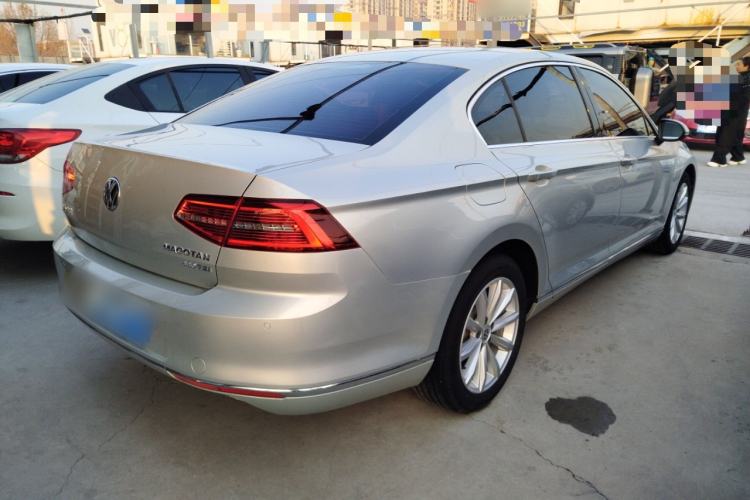 Used Volkswagen Magotan 2018 330TSI DSG Advanced Model
