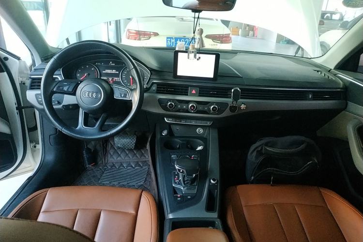 Used Audi A4L 2018 30th Anniversary Edition 40 TFSI Trendy Model
