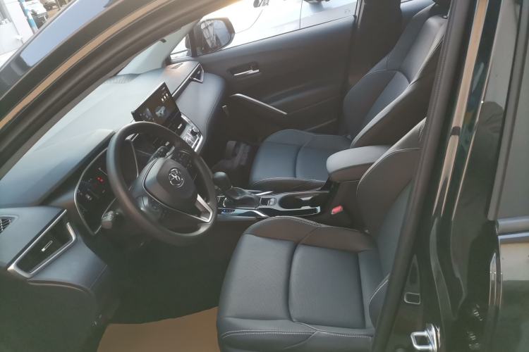 Used Toyota FRONTLANDER 2024 2.0L CVT Luxury Edition
