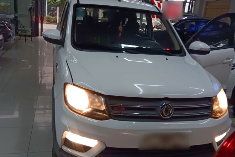 Used Dongfeng Fengon 370 2016 1.5L Manual Elite Home Edition 7-Seater