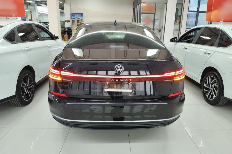 Used Volkswagen Passat 2025 Outstanding Model 330TSI Starry Elite Edition