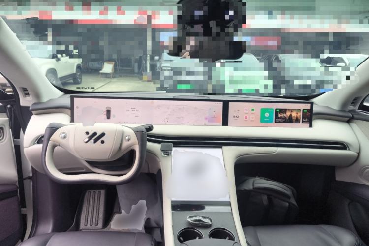 Used  LS7 2023 90 kWh Elite All-Wheel-Drive Version
