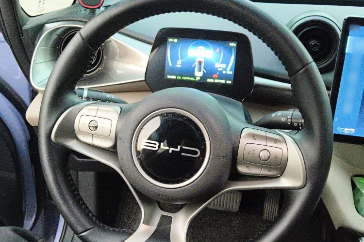 Used BYD Dolphin 2023 420 km Fashion Edition