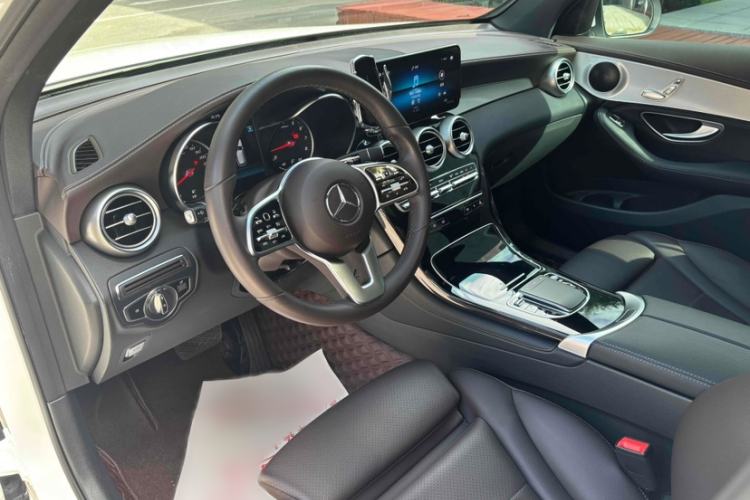 Used Mercedes-Benz GLC 2020 GLC 260 L 4MATIC Dynamic Model
