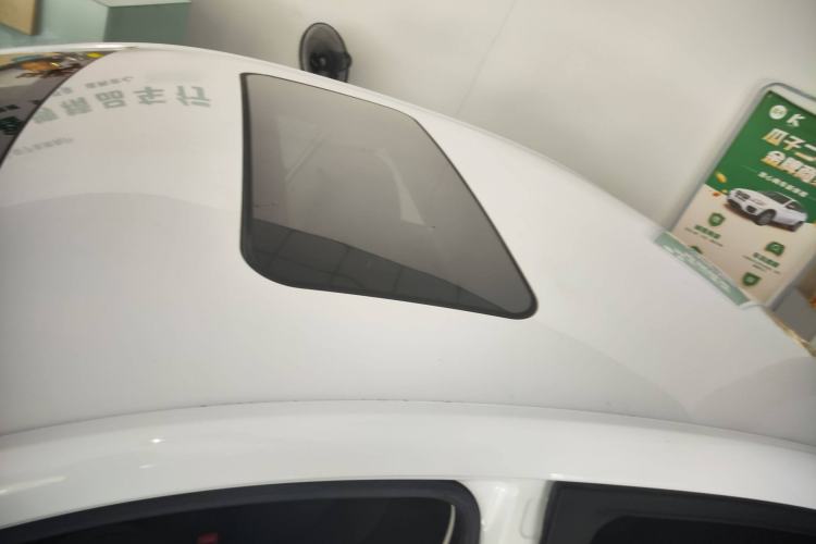 Used Roewe i5 2020 1.5L Automatic 4G Connect Luxury Flagship Edition
