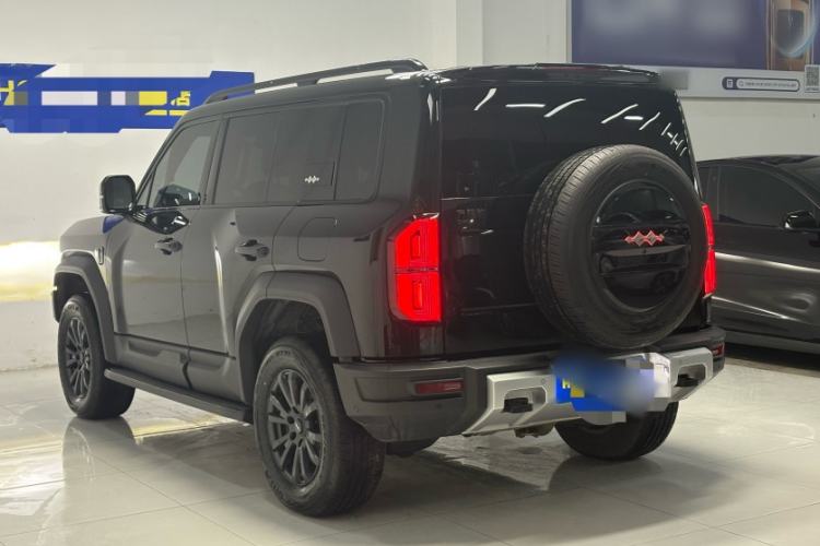 Used  Leopard 5 2023 Explore Edition