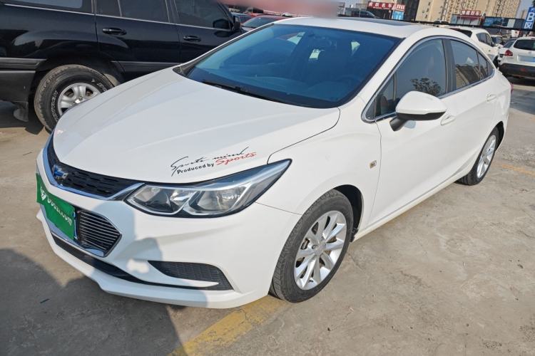 Used Chevrolet Cruze 2017 1.5L Automatic Pioneer Sunroof Edition
