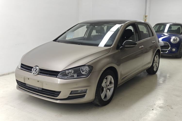 Used Volkswagen Golf 2017 1.6L Automatic Comfort Million-Vehicle Anniversary Edition
