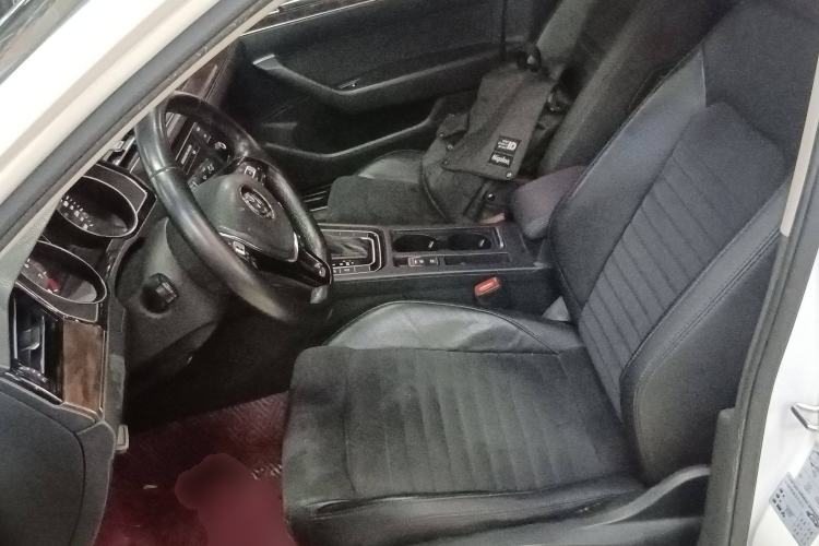 Used Volkswagen Magotan 2018 330TSI DSG Luxury Model
