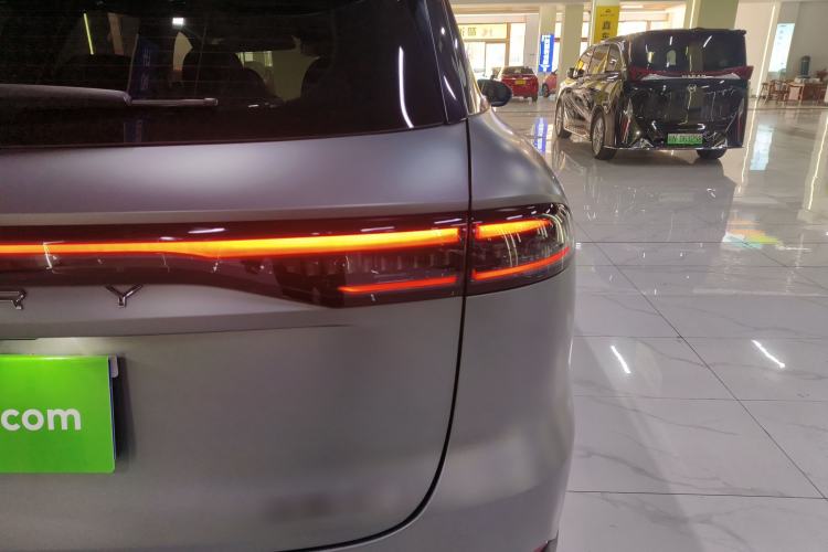 Used Chery Tiggo 8 L 2024 2.0T Two-Wheel Drive Prestige Version 5 Seats