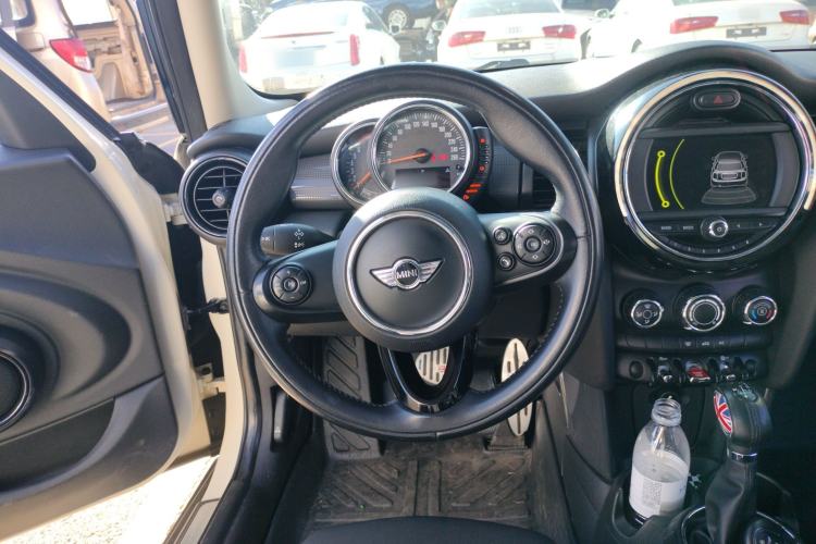 Used  MINI 2016 1.5T COOPER Five-Door Edition
