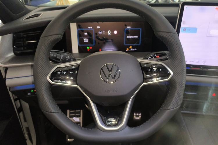 Used Volkswagen Tayron 2025 Tharu L 330TSI Two-Wheel Drive Elite City Package
